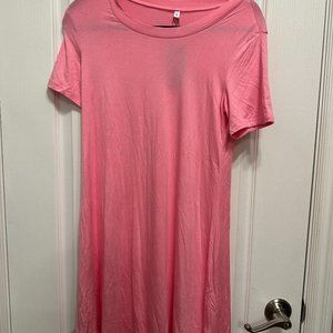 [NEW WITH TAGS] Cute Pink T-Shirt Dress